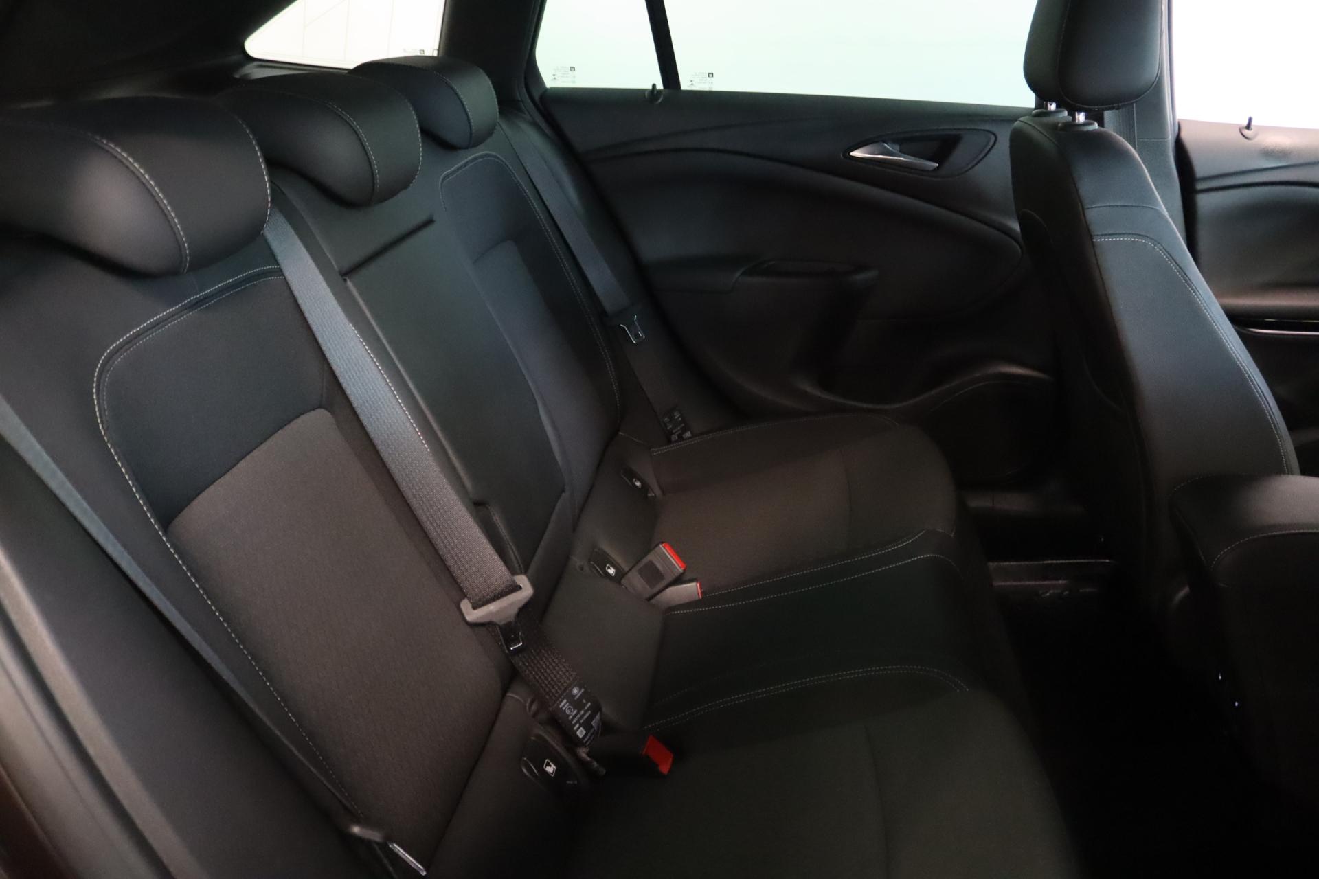 OPEL Astra 2019
