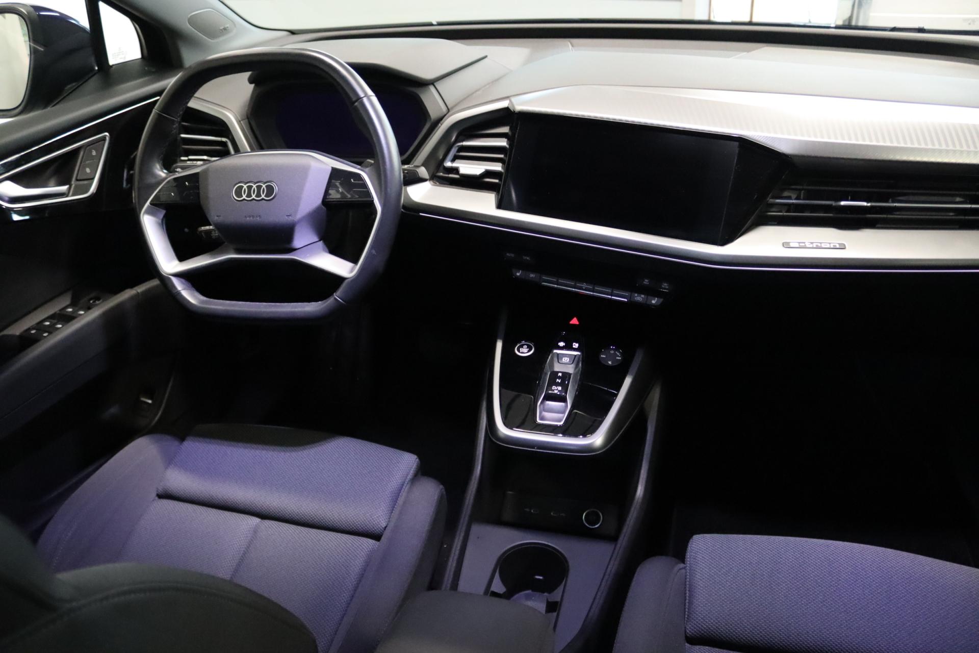 AUDI Q4 e-tron 2022