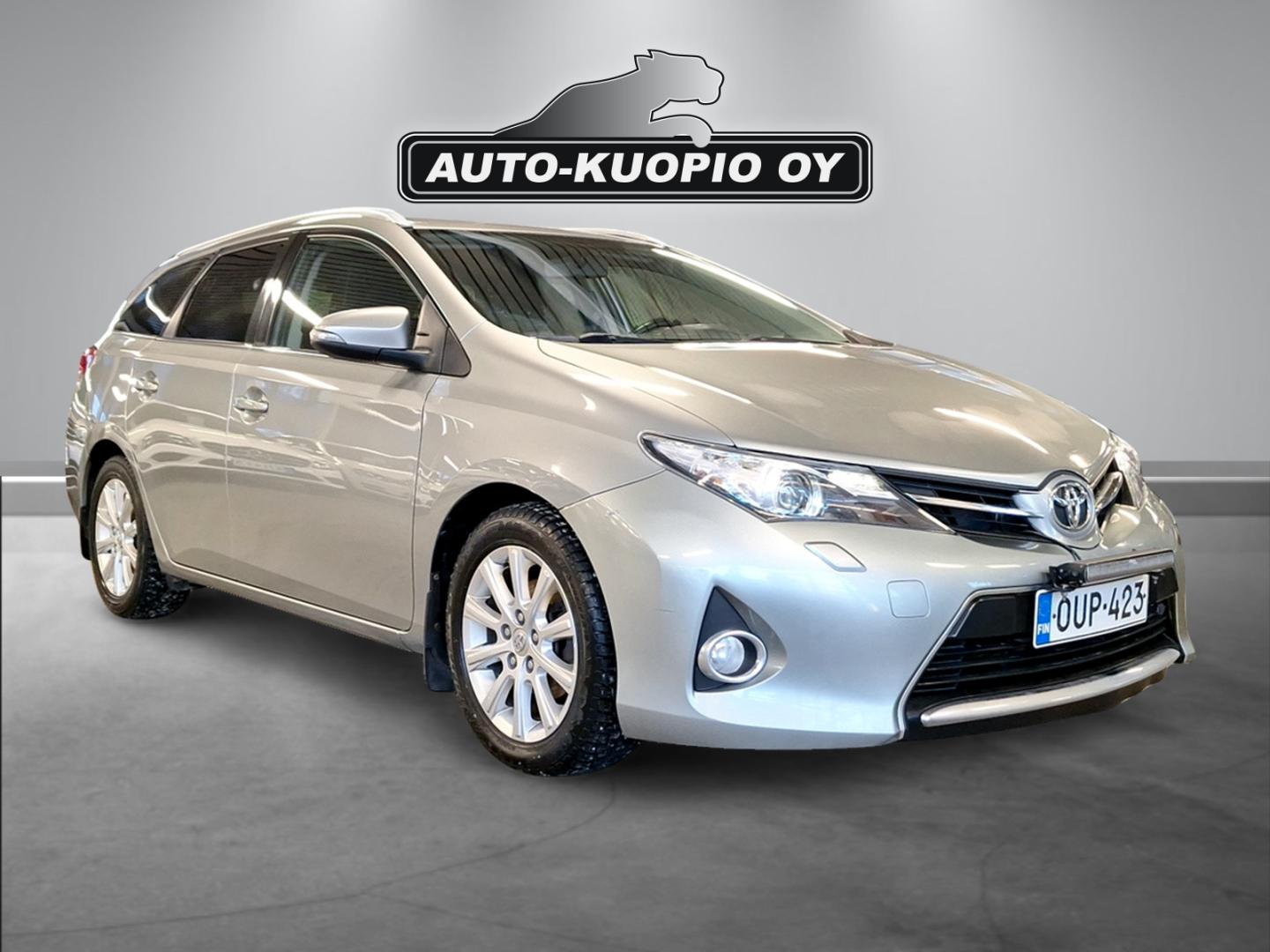 TOYOTA Auris 2014