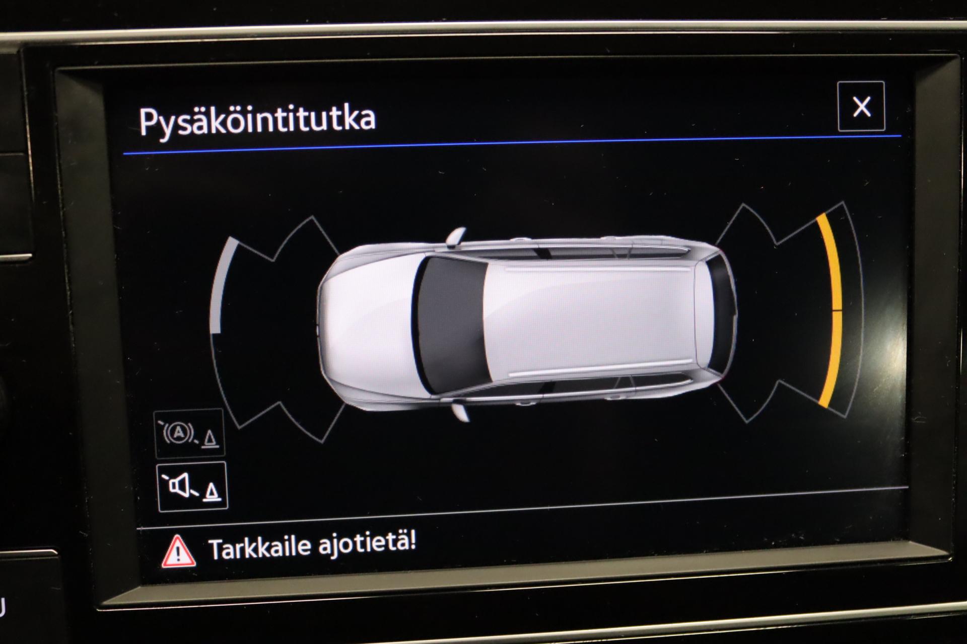 VOLKSWAGEN Passat 2022