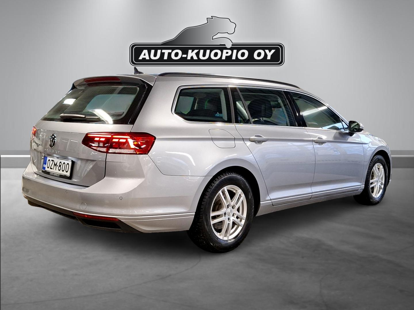 VOLKSWAGEN Passat 2022