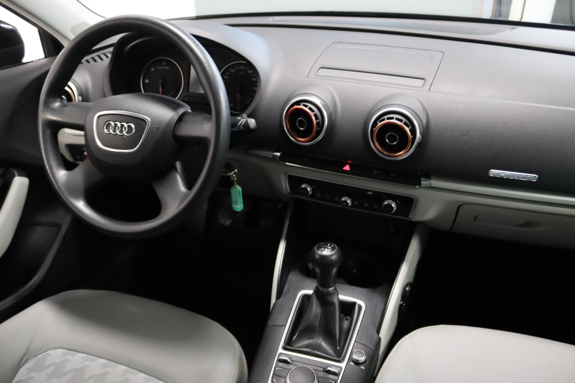 AUDI A3 2013