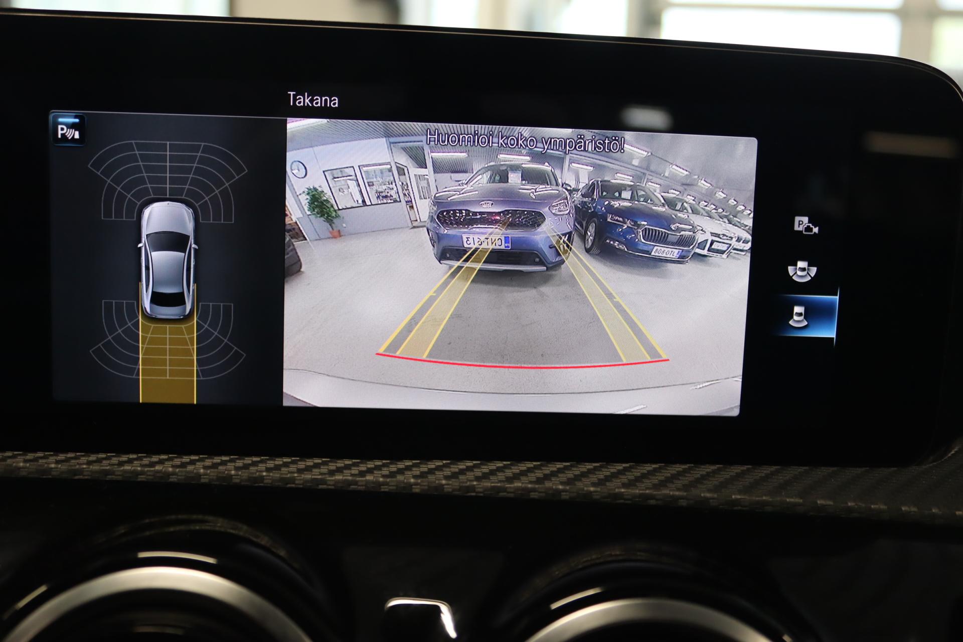 MERCEDES-BENZ A 2020