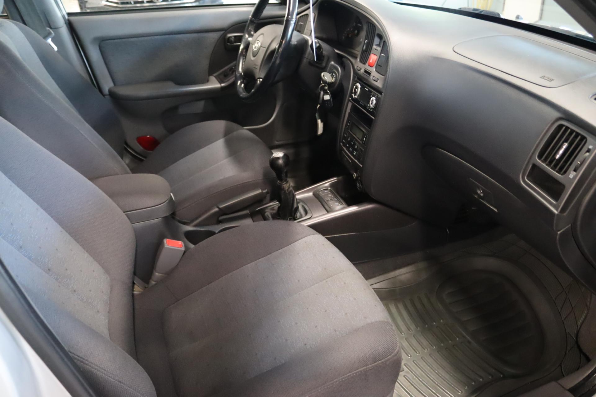 HYUNDAI Elantra 2006