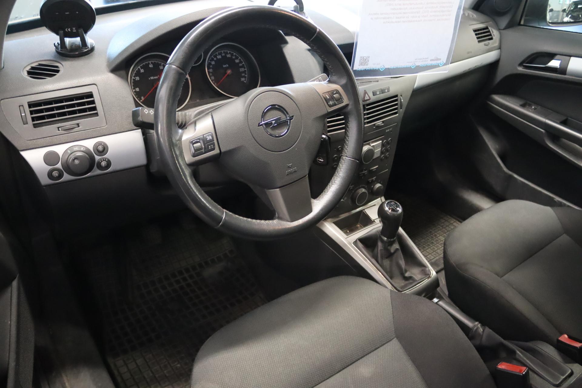 OPEL Astra 2006