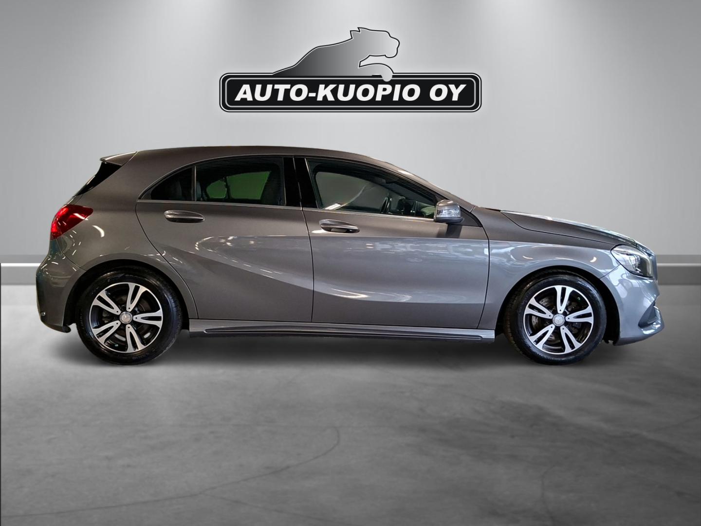 MERCEDES-BENZ A 2016