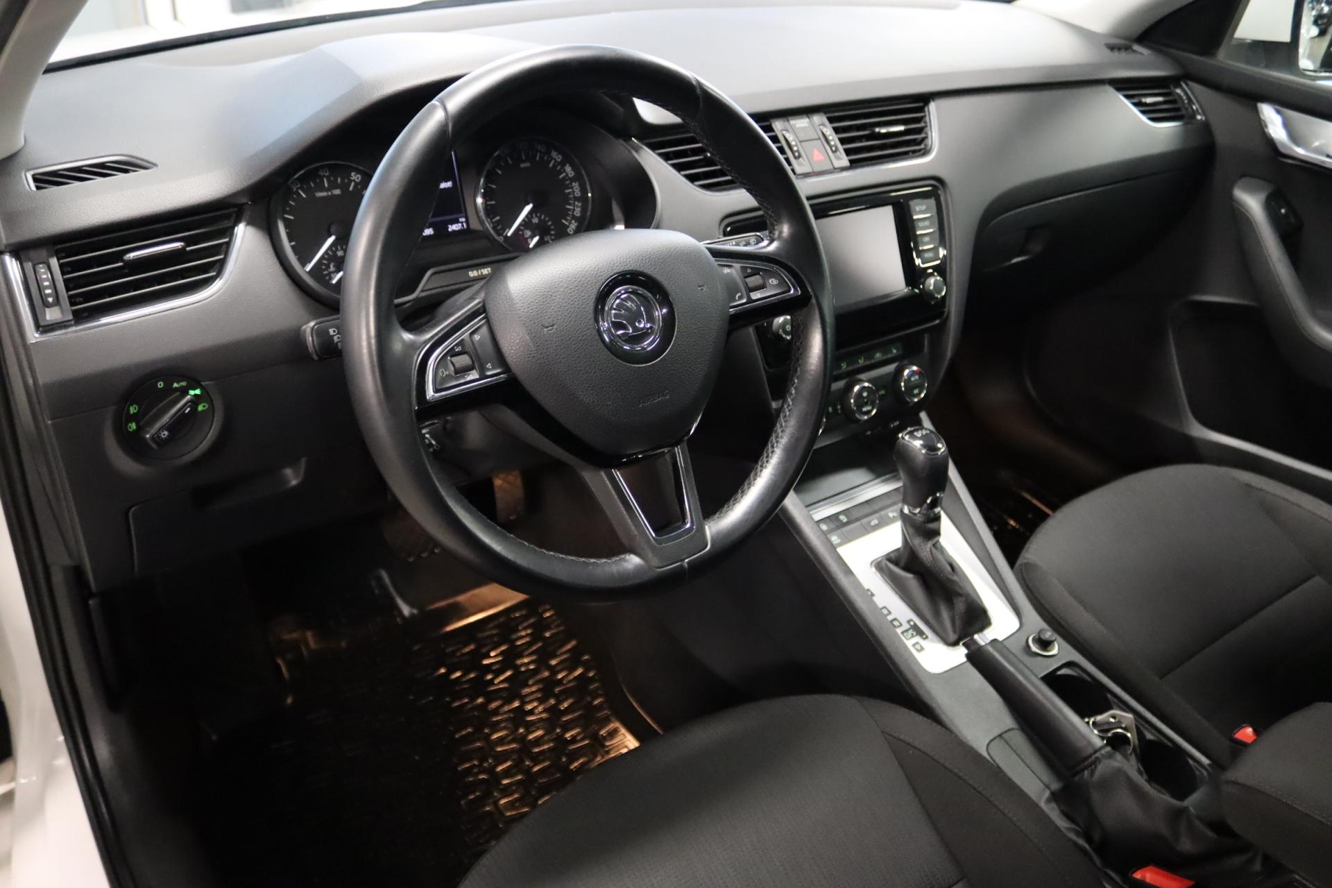 SKODA Octavia 2016