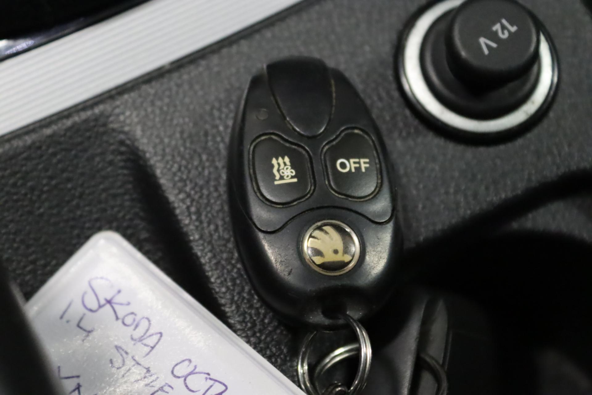 SKODA Octavia 2016