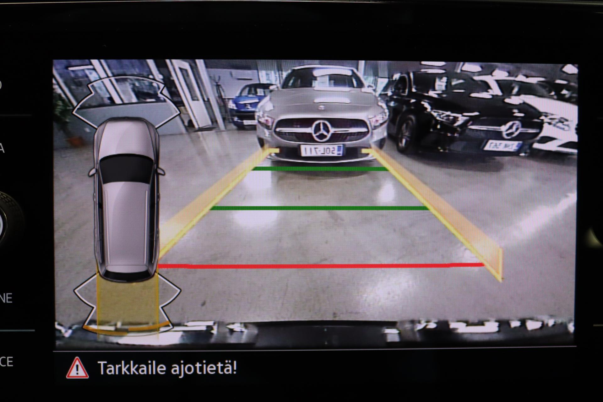 VOLKSWAGEN Passat 2022