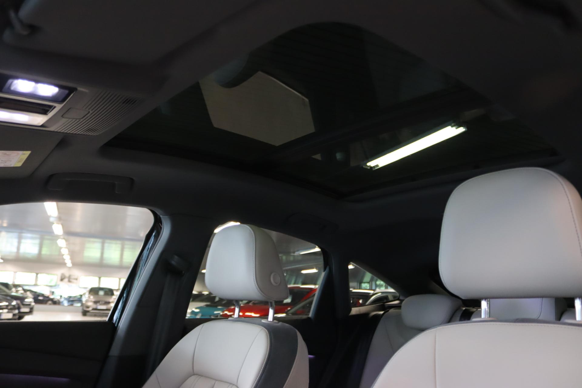 AUDI Q4 e-tron 2024