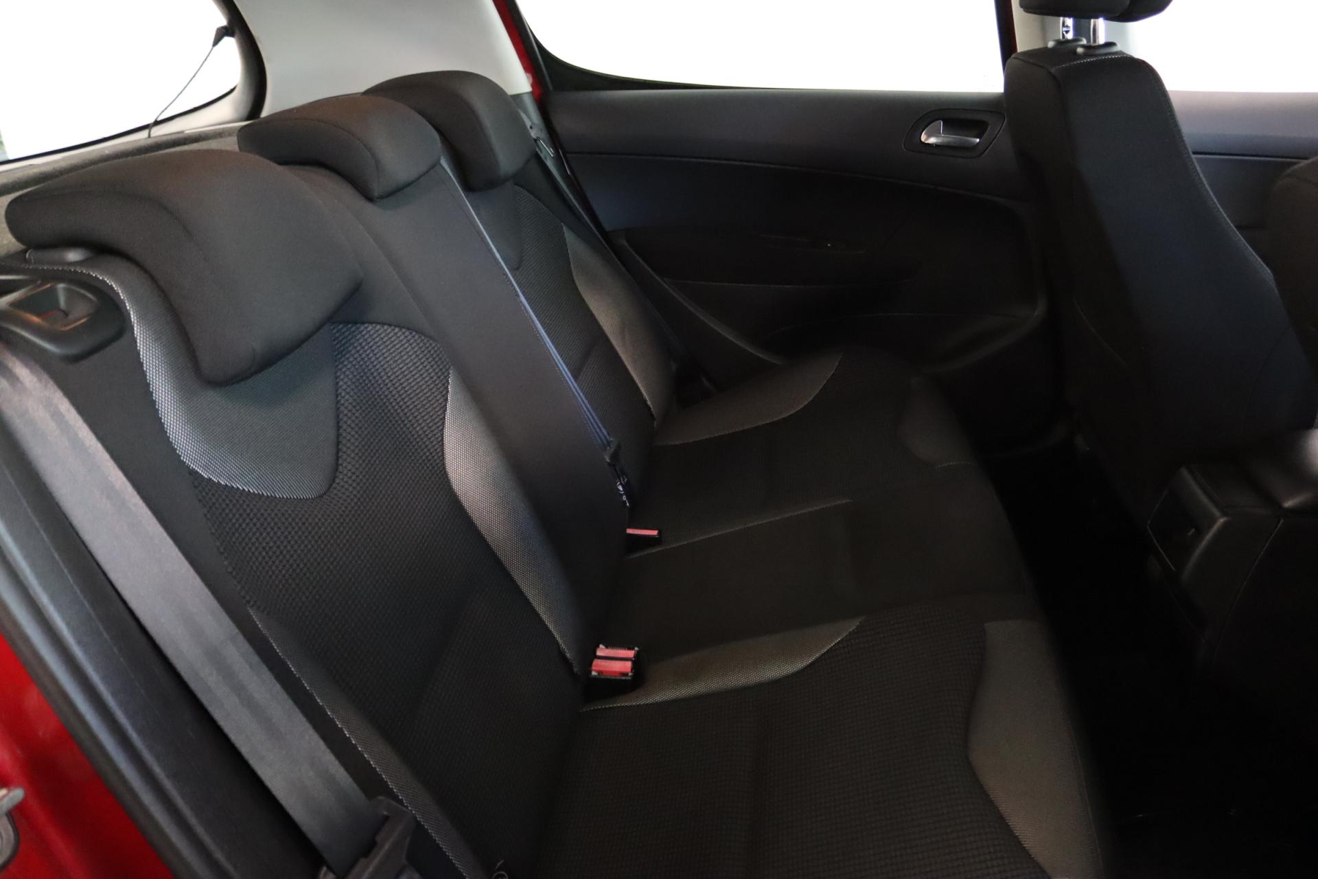 PEUGEOT 308 2008