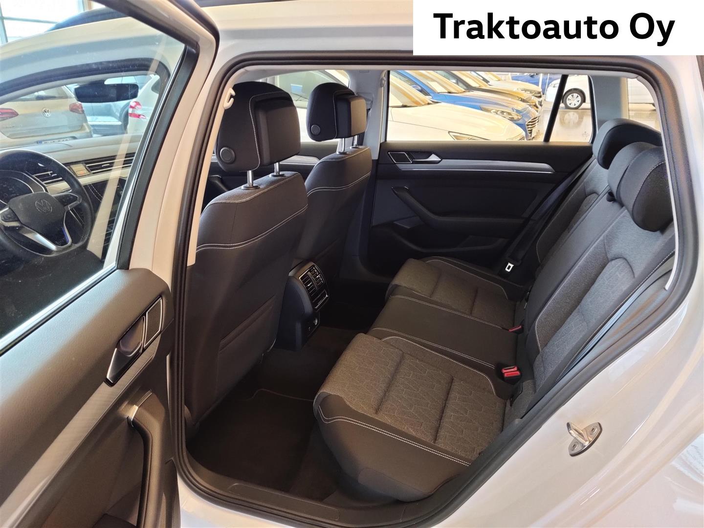 Volkswagen Passat 2023