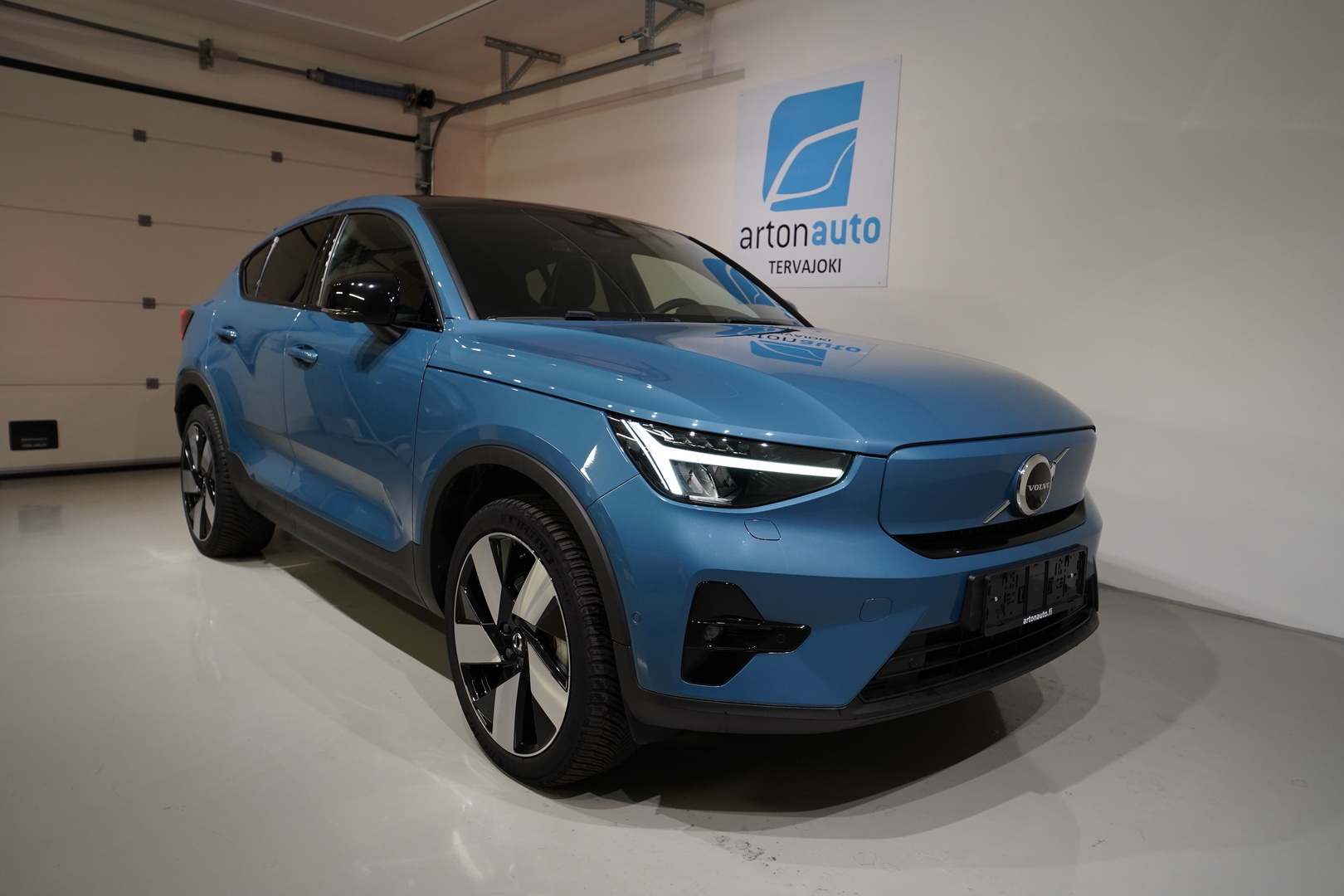 VOLVO C40 6