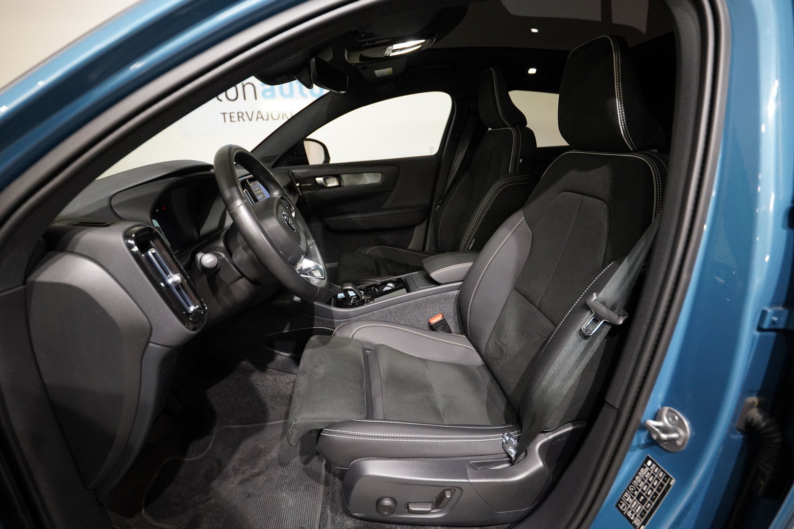 VOLVO C40 7