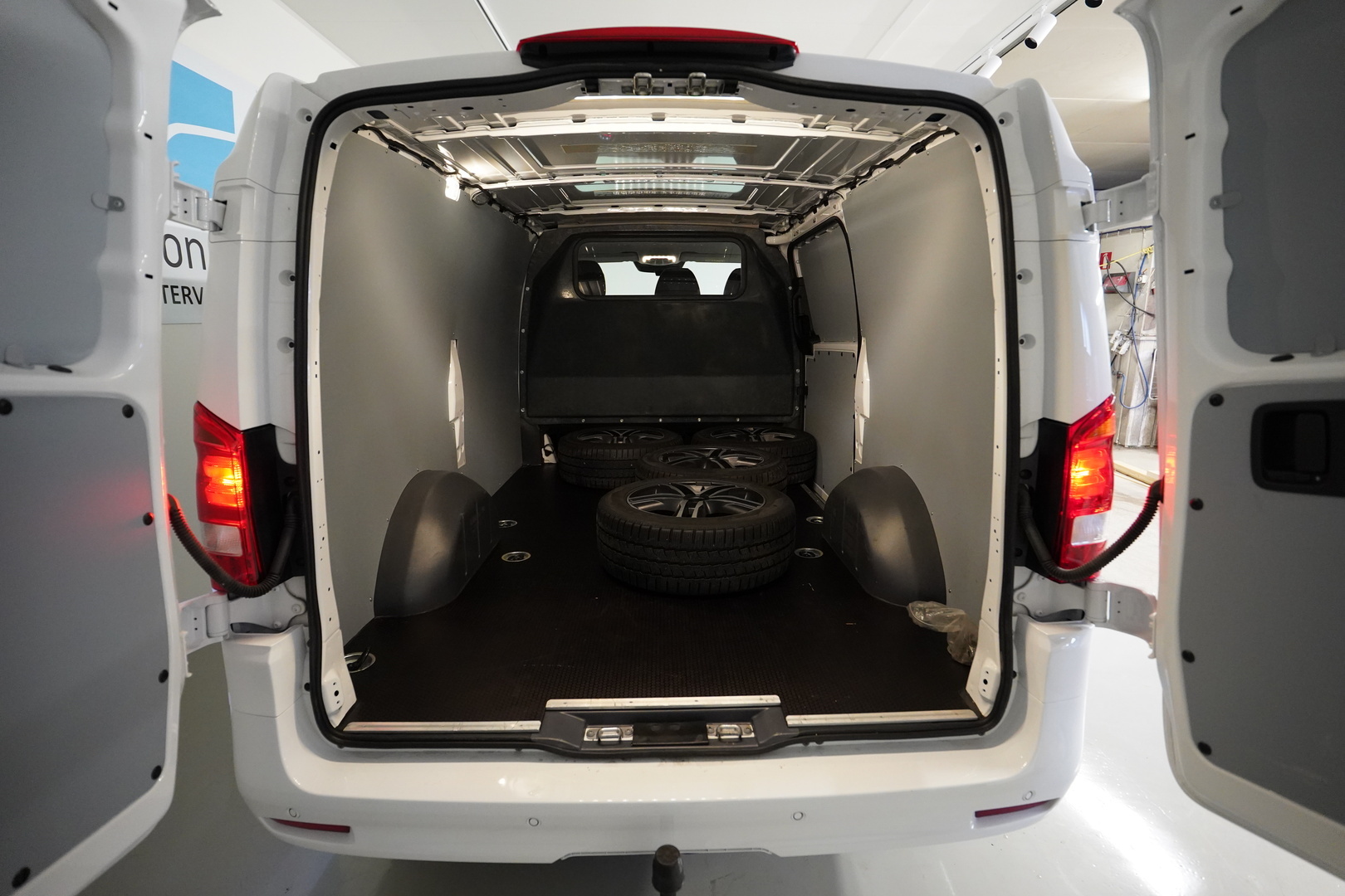 MERCEDES-BENZ Vito 16