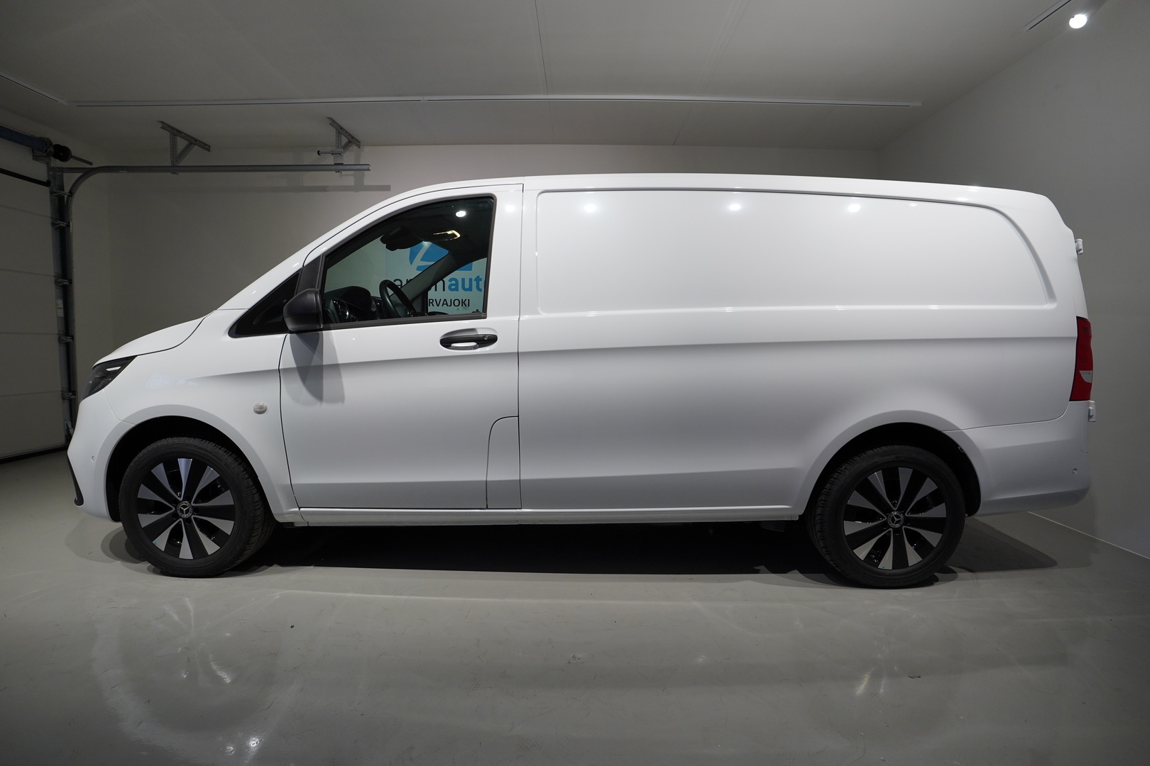 MERCEDES-BENZ Vito 2