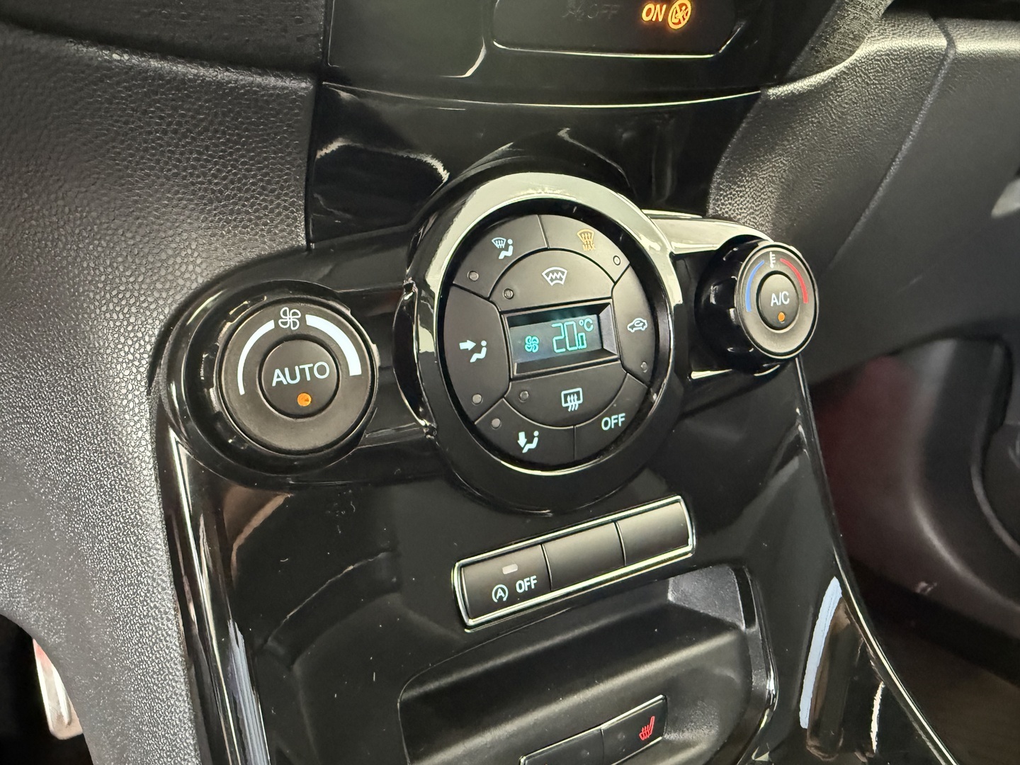 FORD Fiesta 10