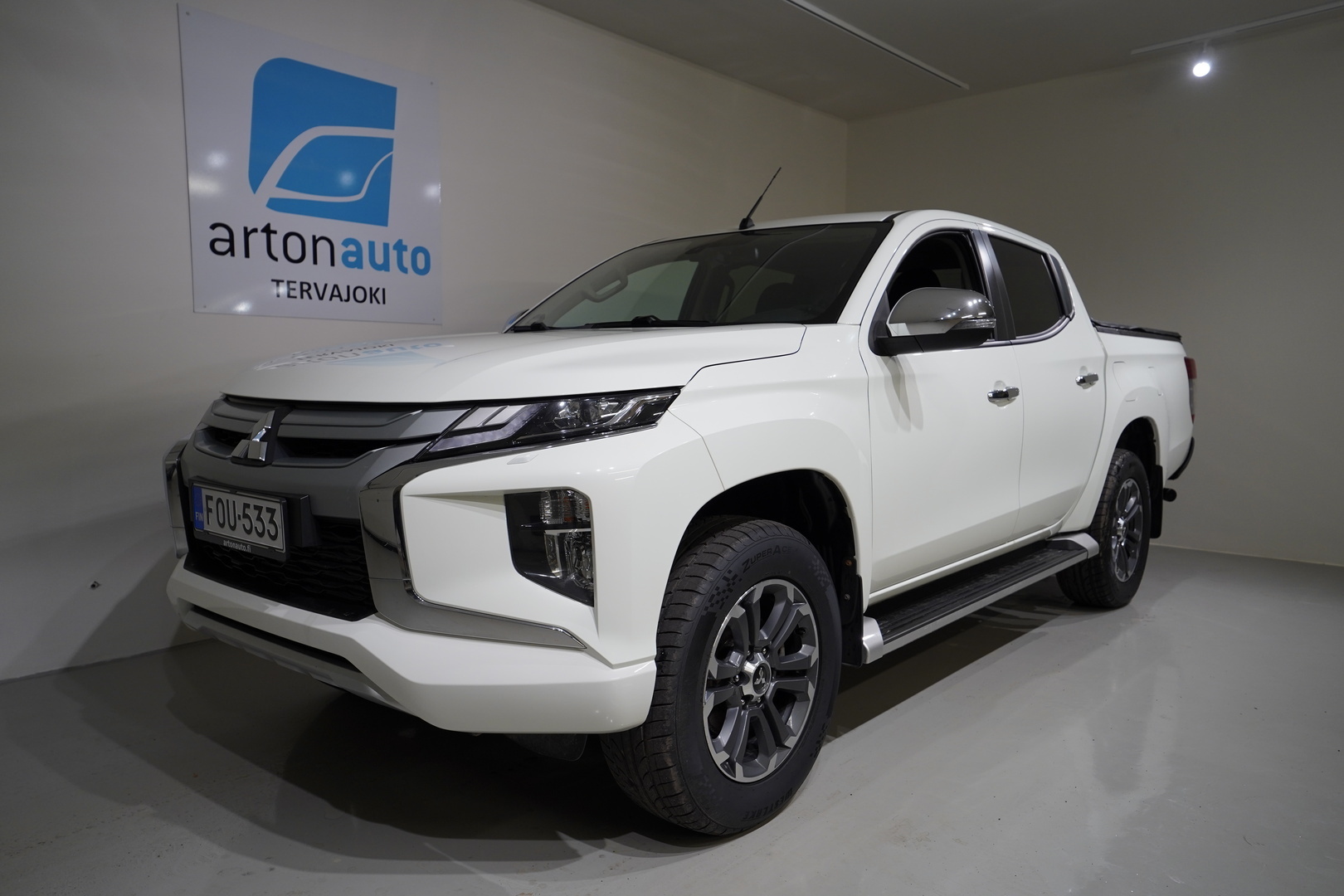 MITSUBISHI L200 1