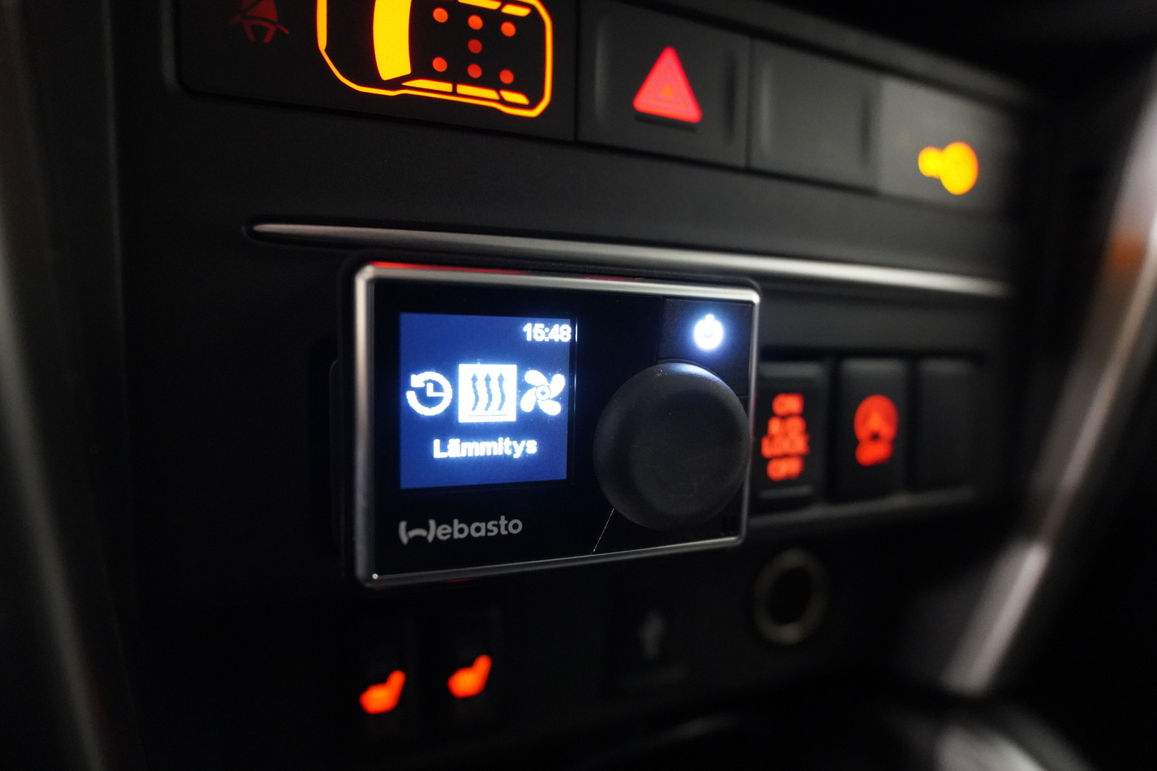 MITSUBISHI L200 10