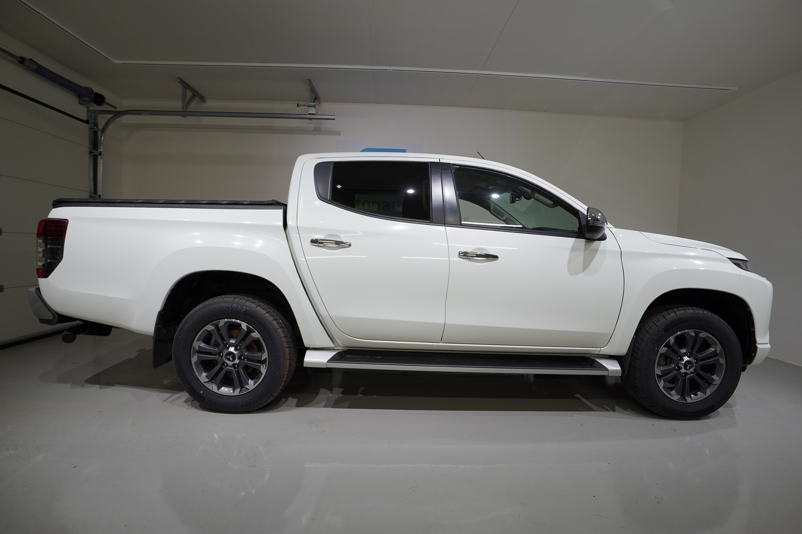 MITSUBISHI L200 5