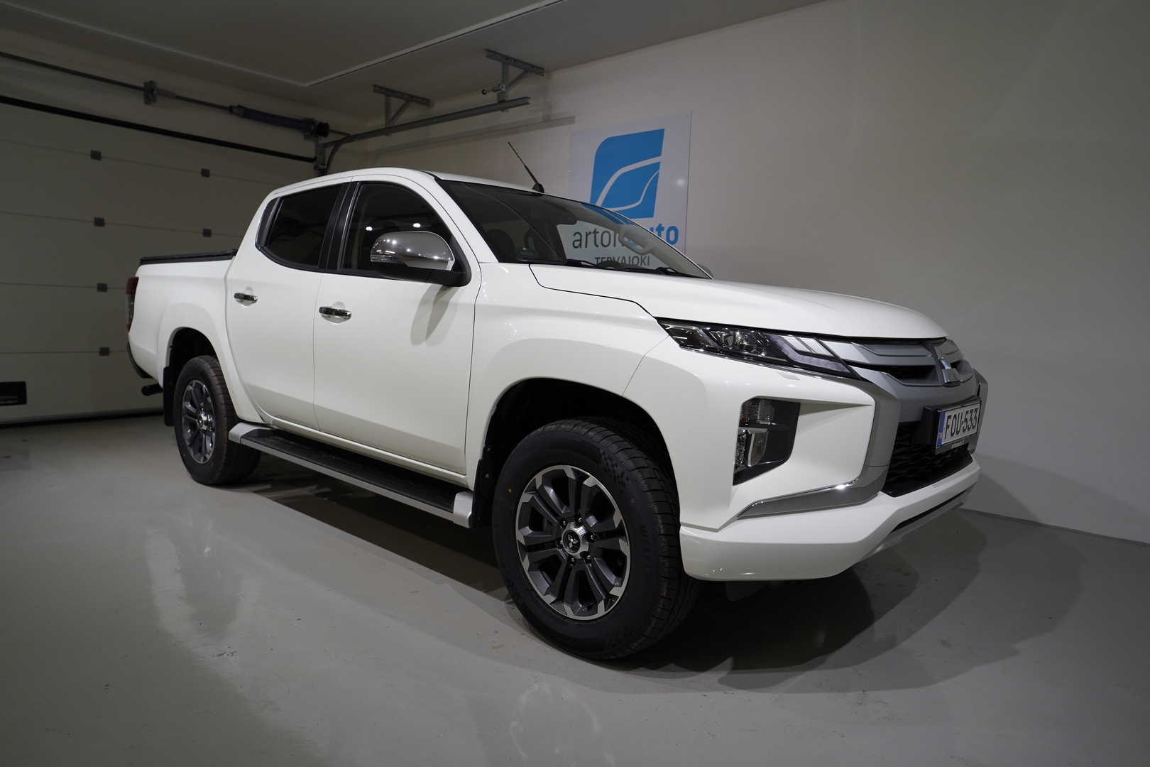 MITSUBISHI L200 6