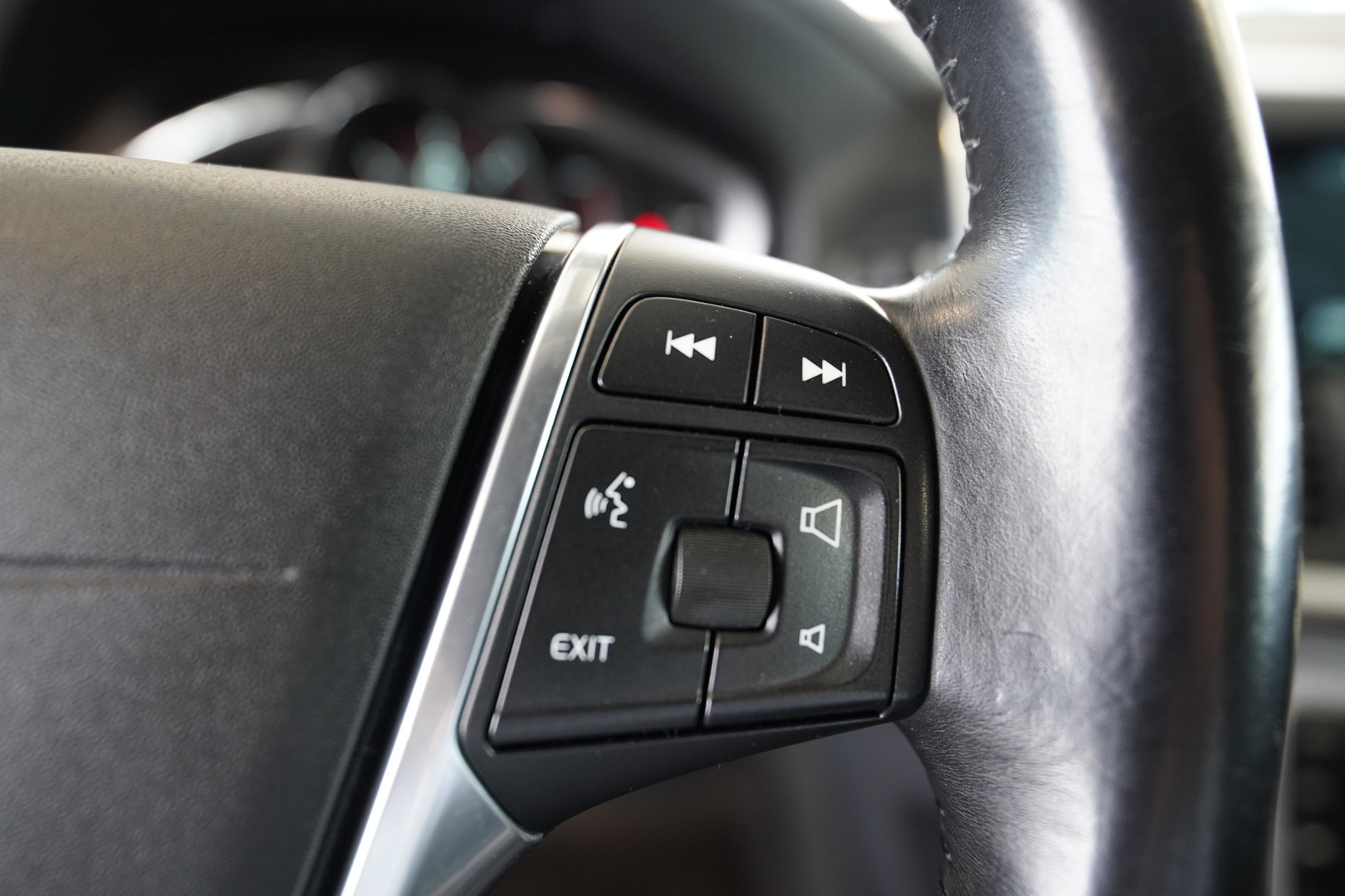 VOLVO XC60 10