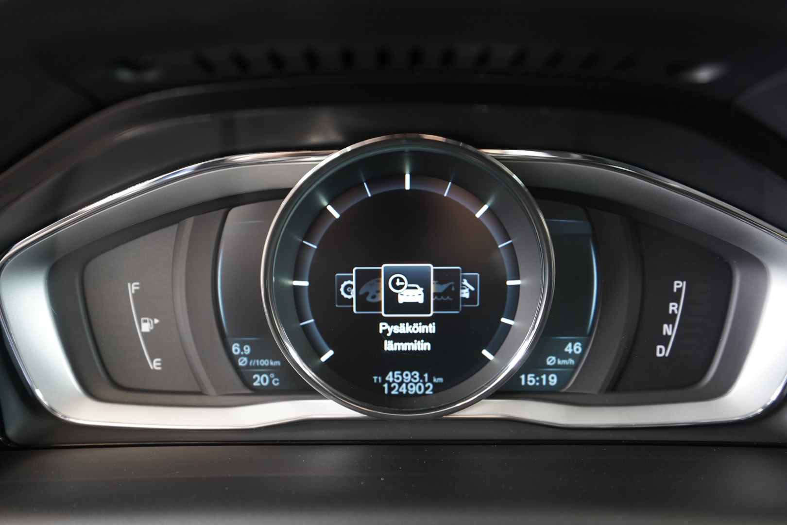 VOLVO XC60 11
