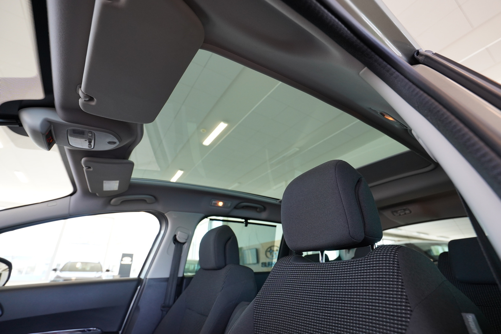 PEUGEOT 5008 14