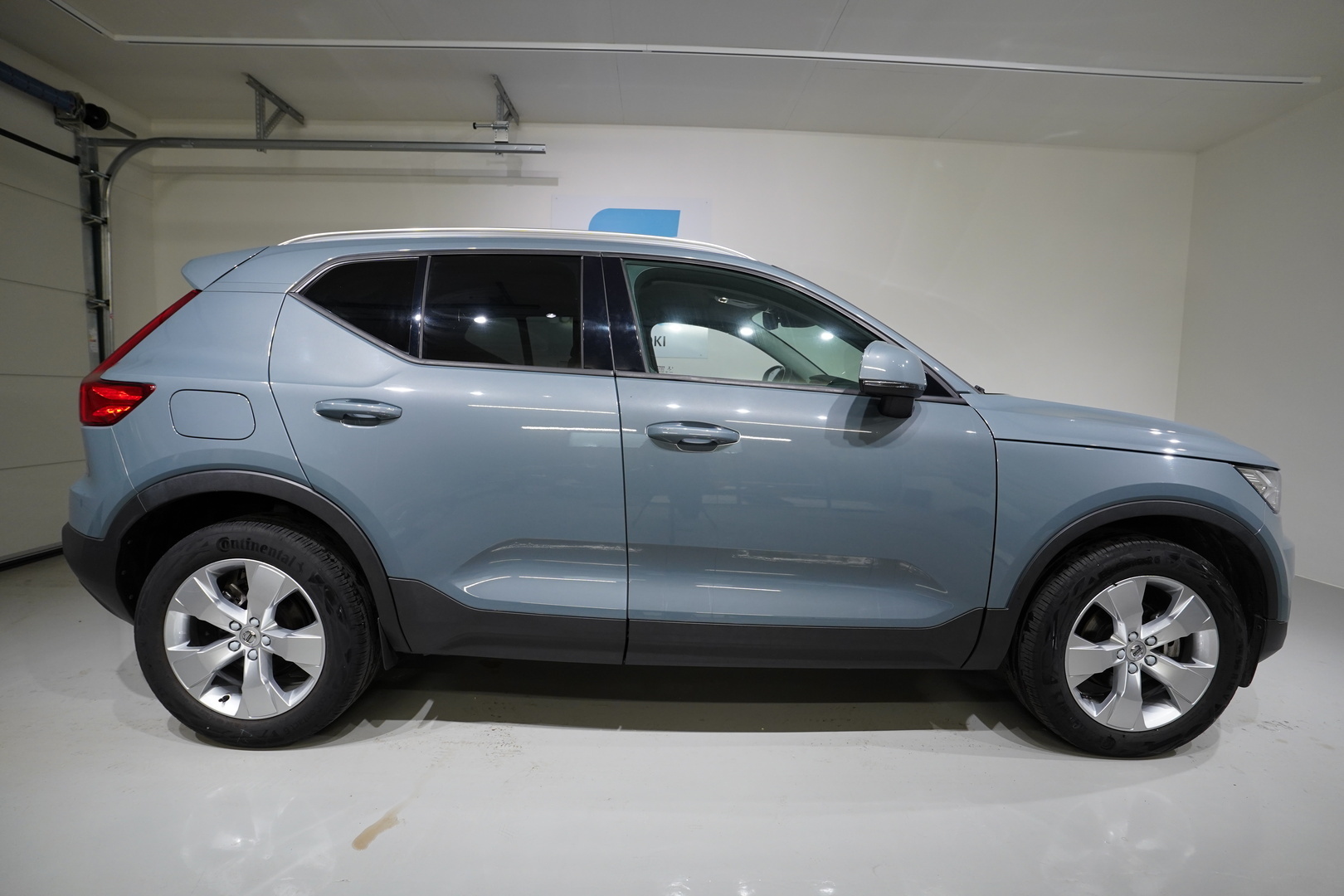 VOLVO XC40 5