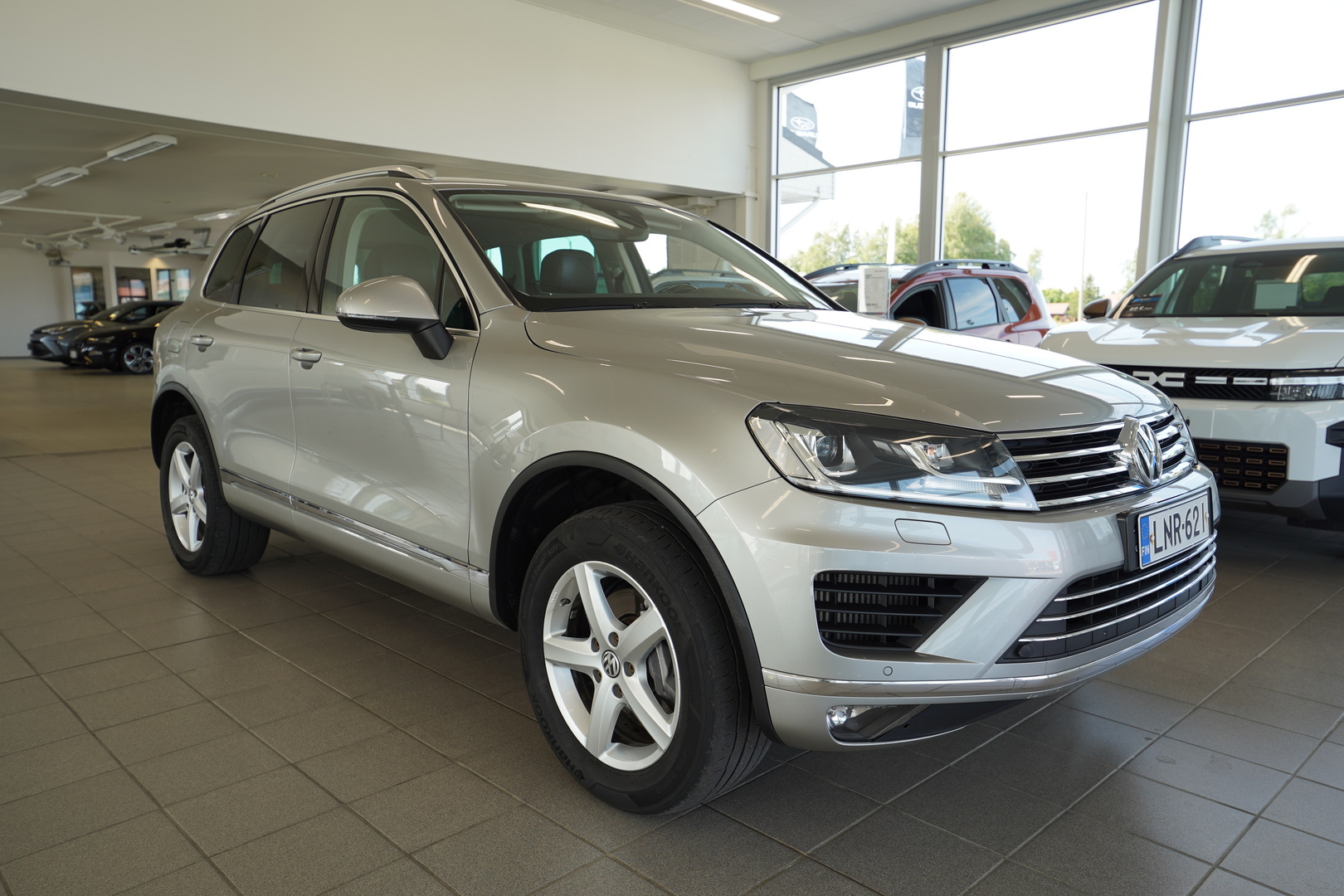 VOLKSWAGEN Touareg 3