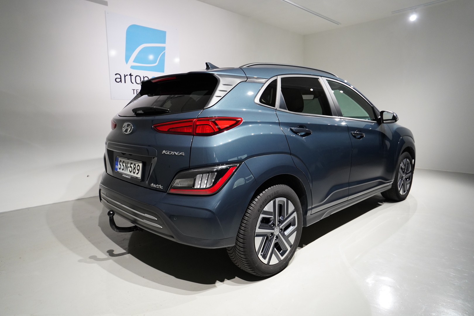 HYUNDAI KONA 4