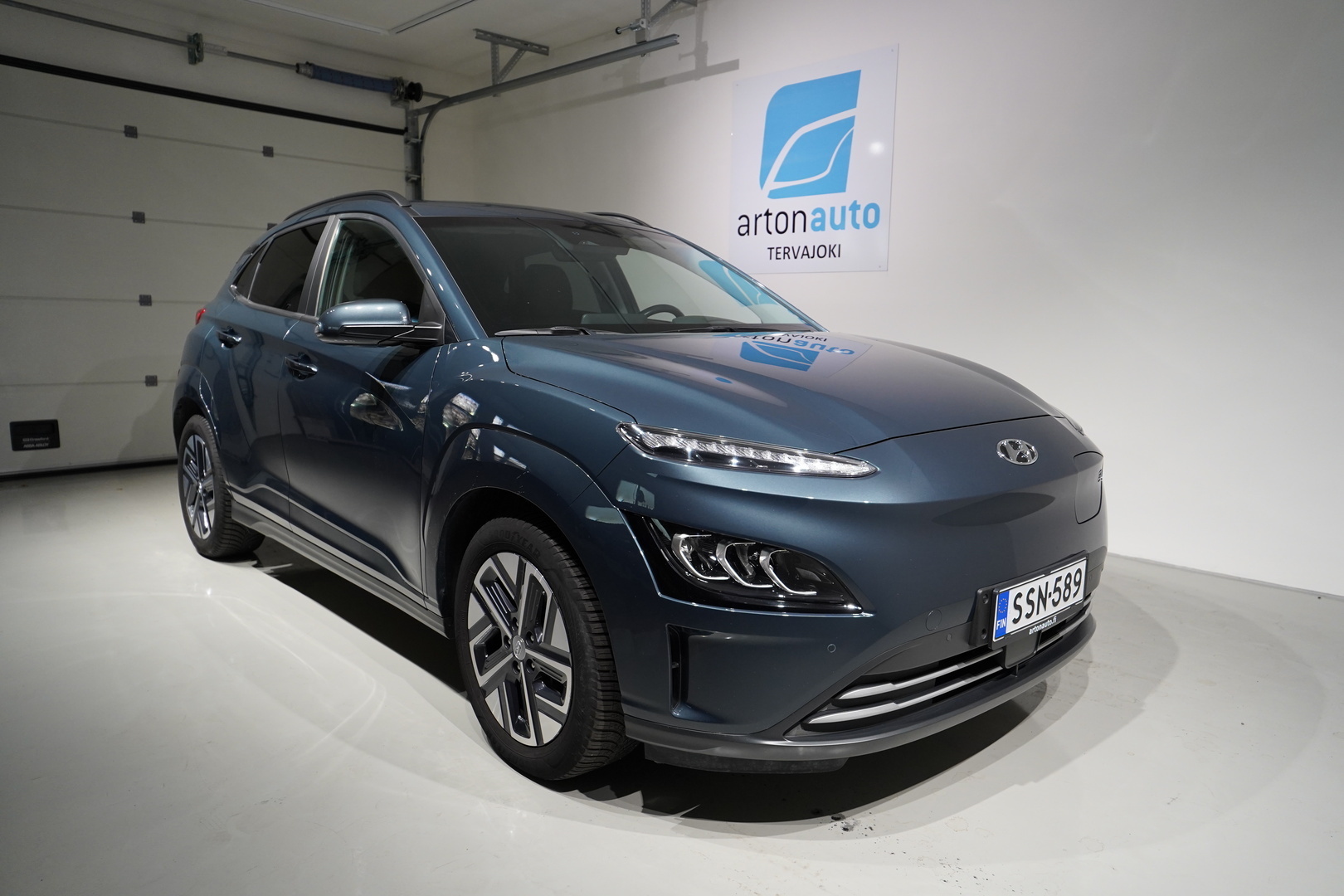 HYUNDAI KONA 6