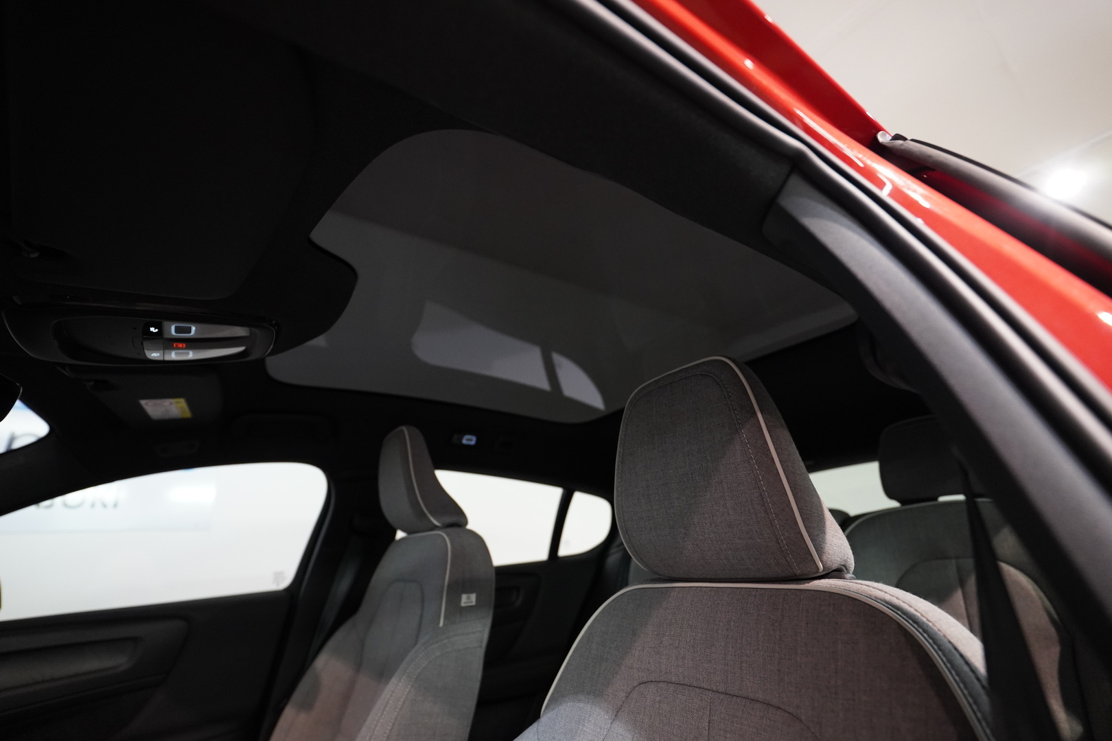 VOLVO C40 18