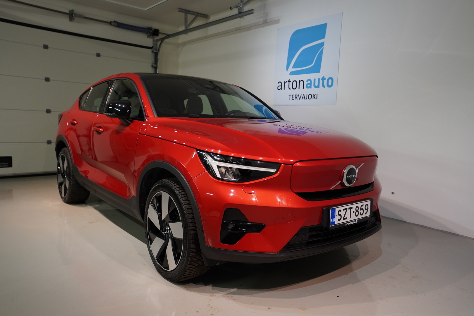 VOLVO C40 6