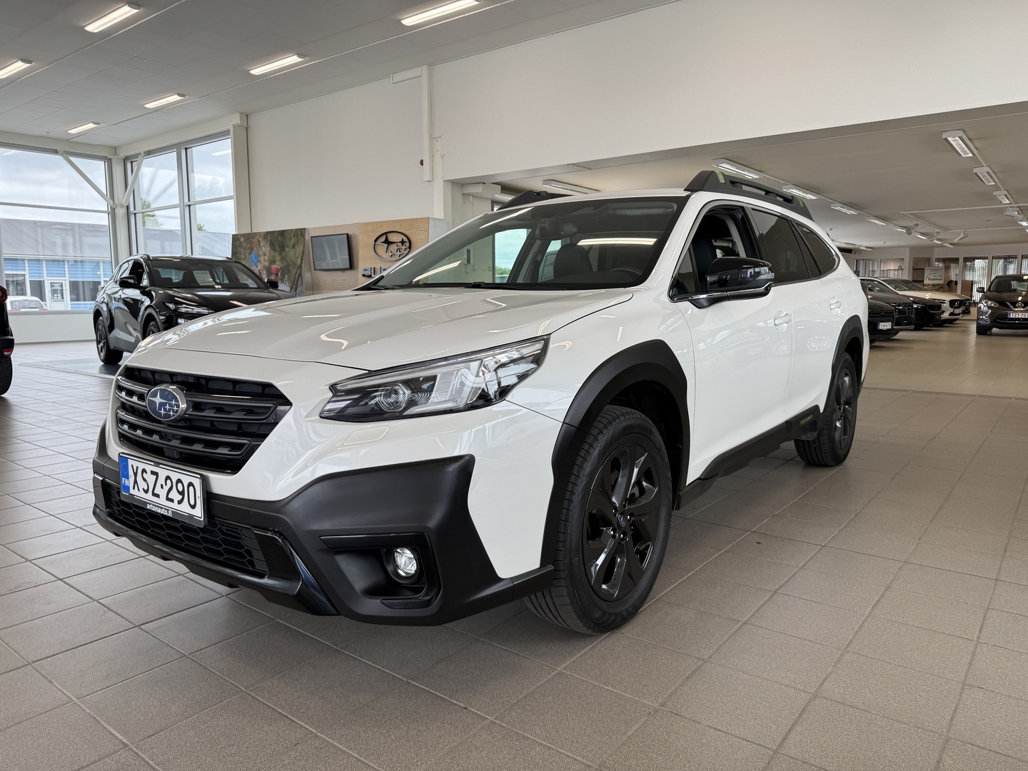 SUBARU Outback 1