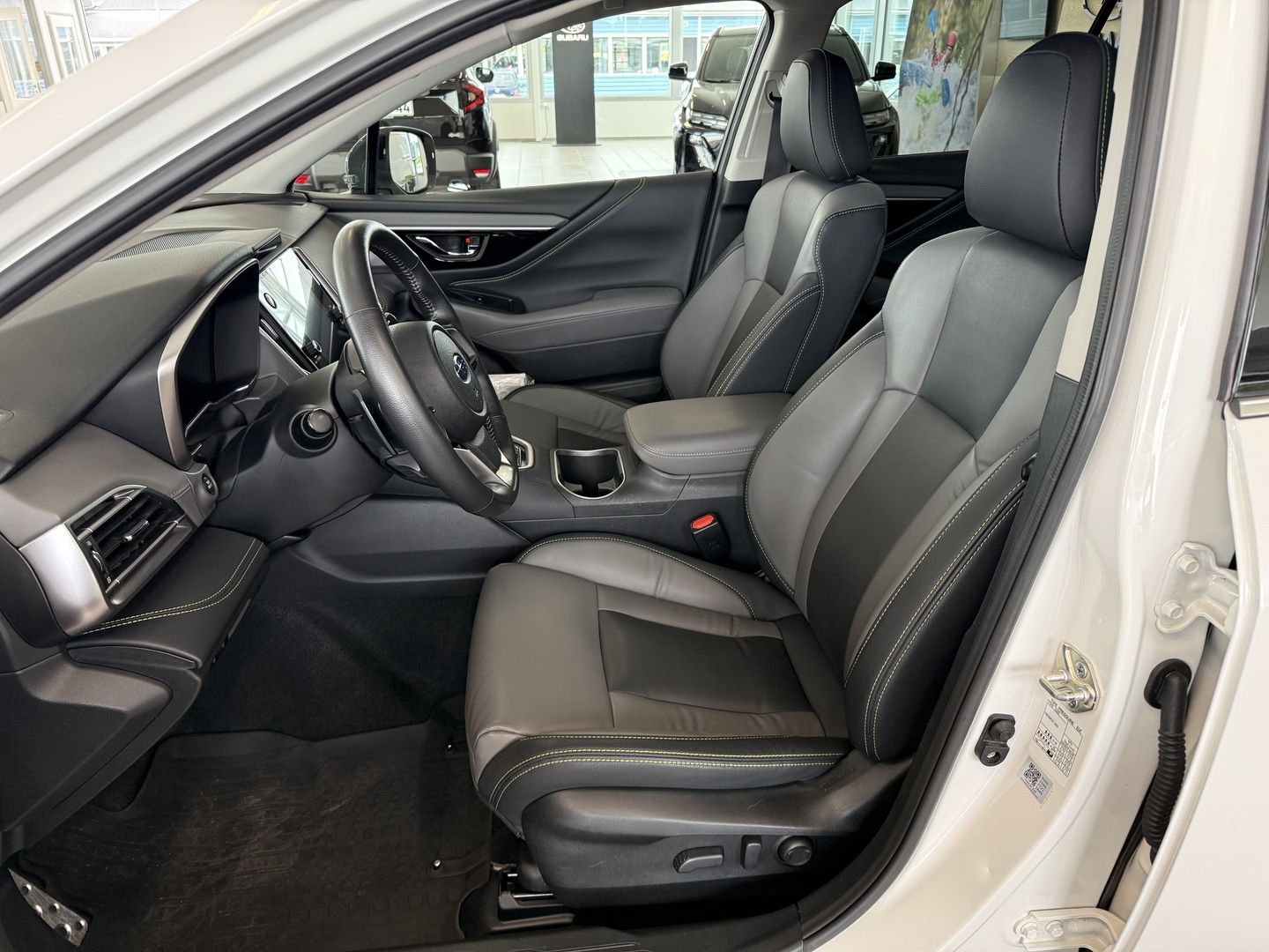 SUBARU Outback 5