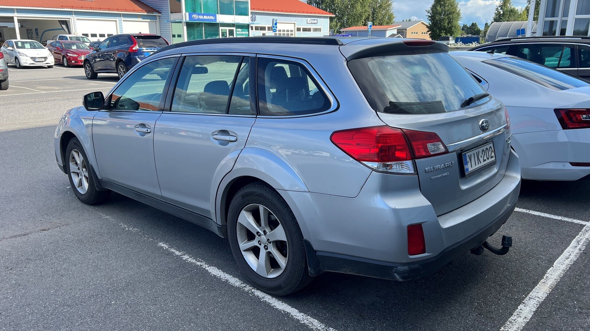 SUBARU Outback 2