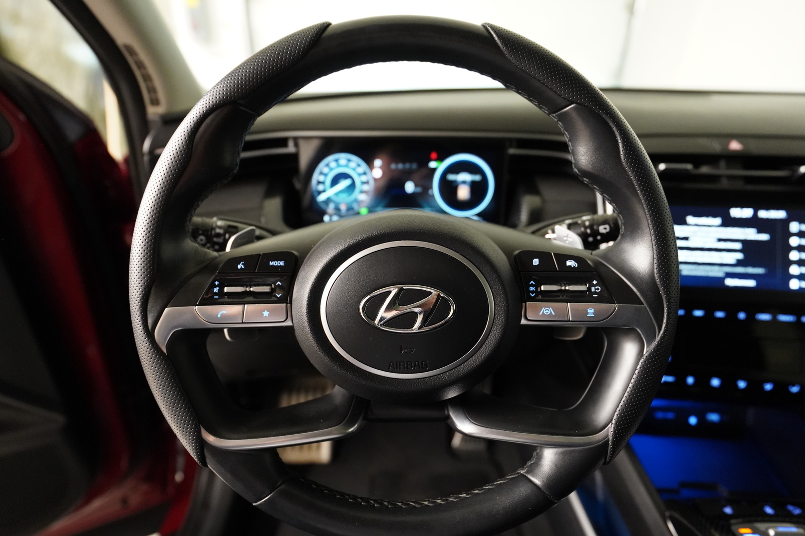 HYUNDAI Tucson 10