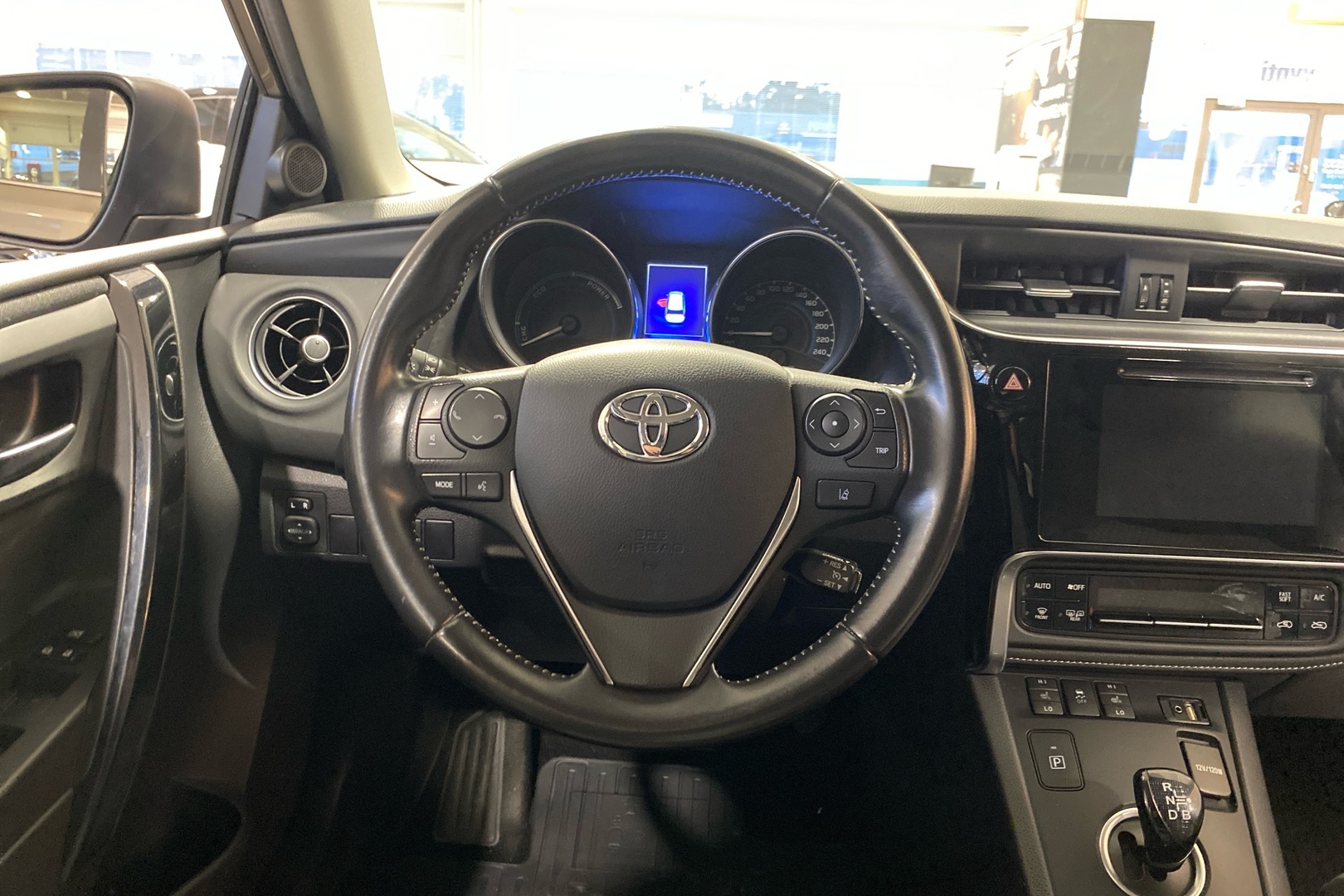 TOYOTA Auris 2019