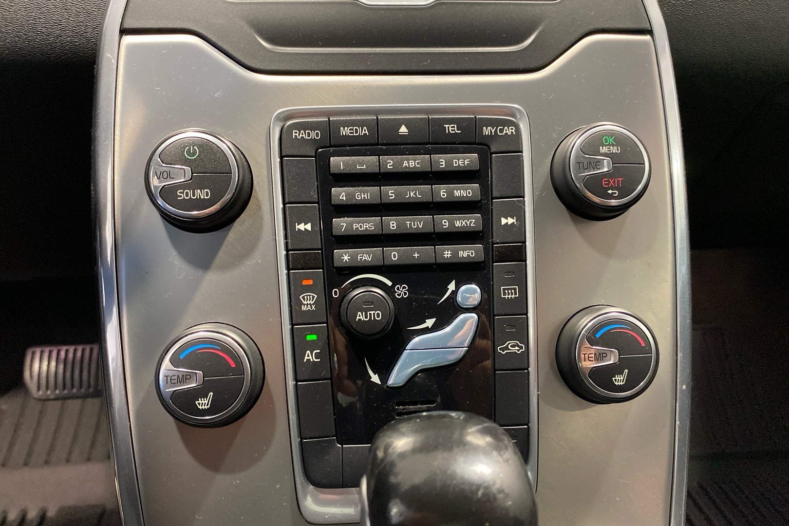 VOLVO S80 2012