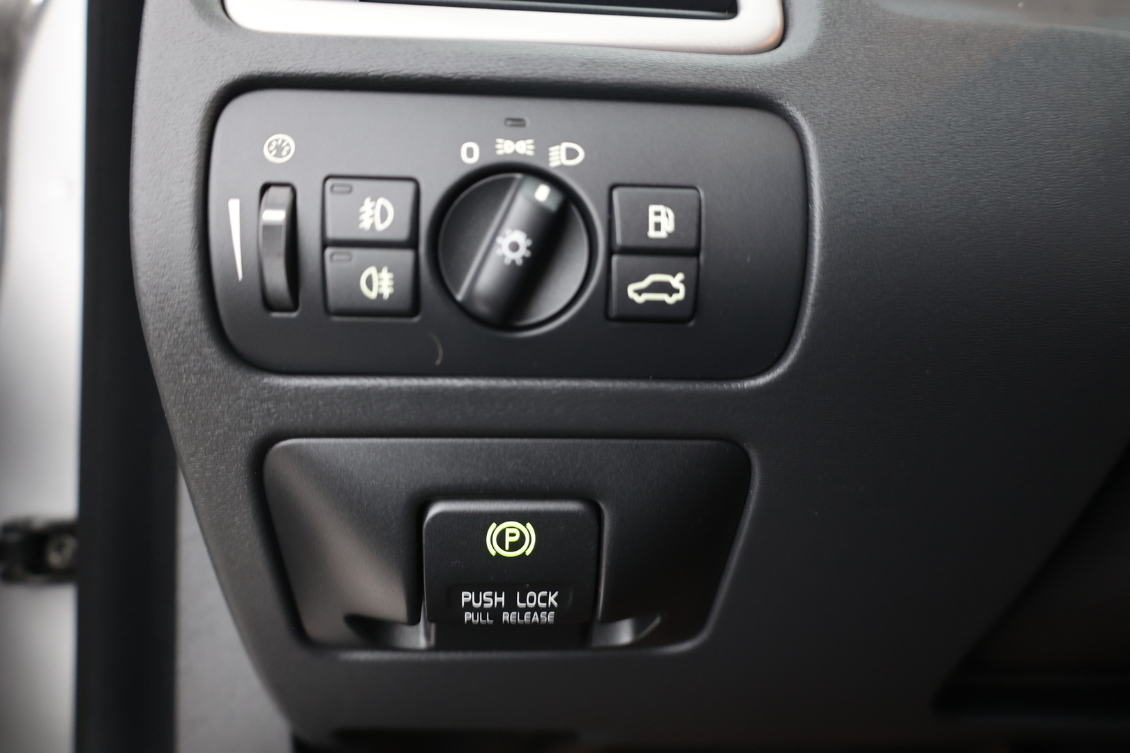 VOLVO S80 2012
