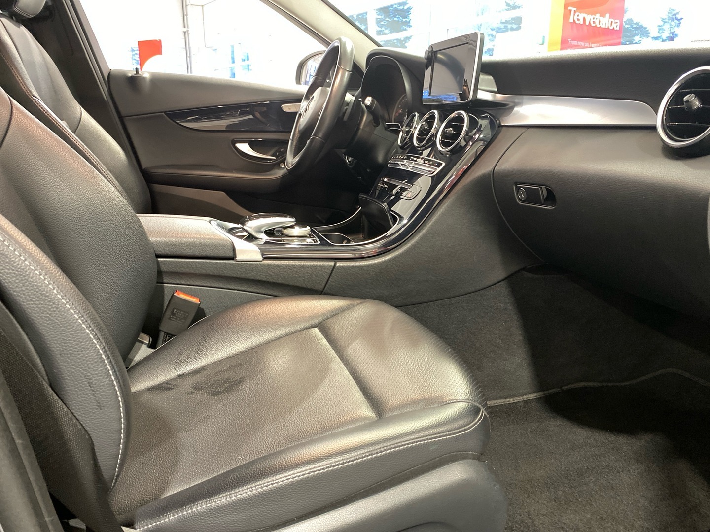 MERCEDES-BENZ C 2016