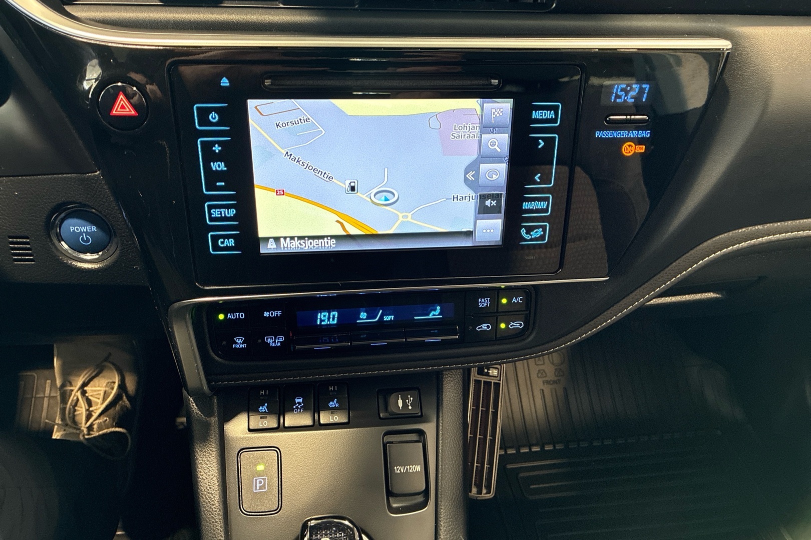 TOYOTA Auris 2018