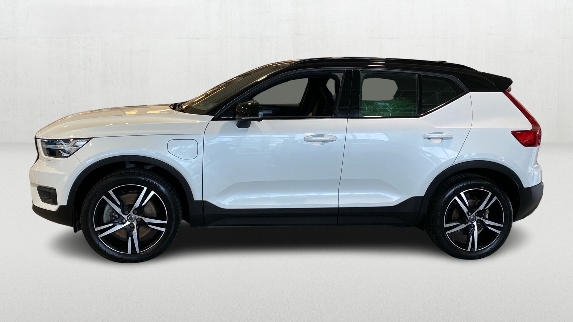 VOLVO XC40 2020