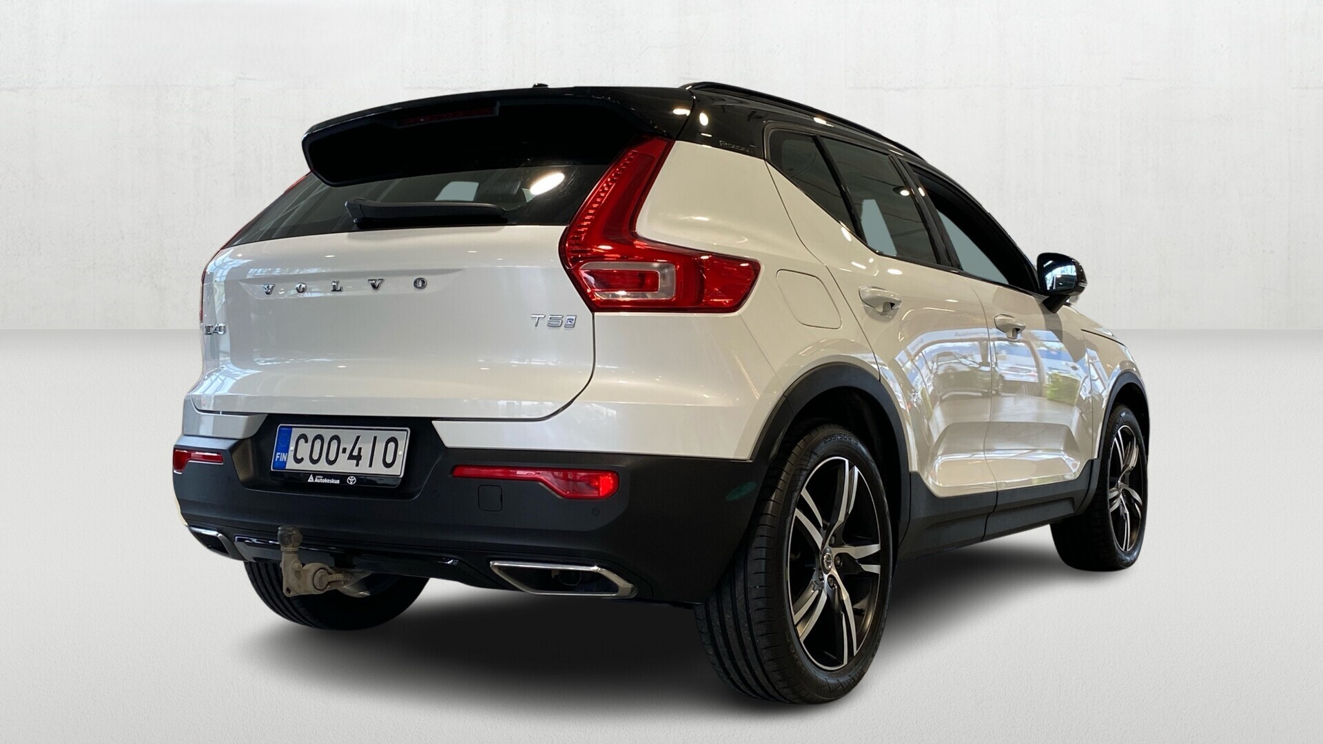 VOLVO XC40 2020