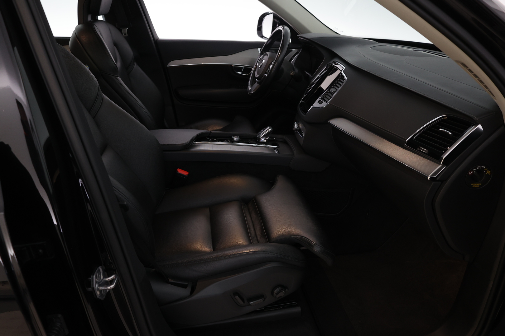 VOLVO XC90 2021