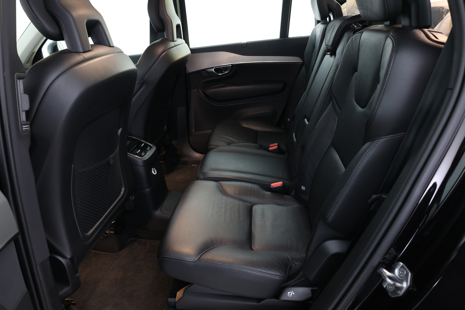 VOLVO XC90 2021