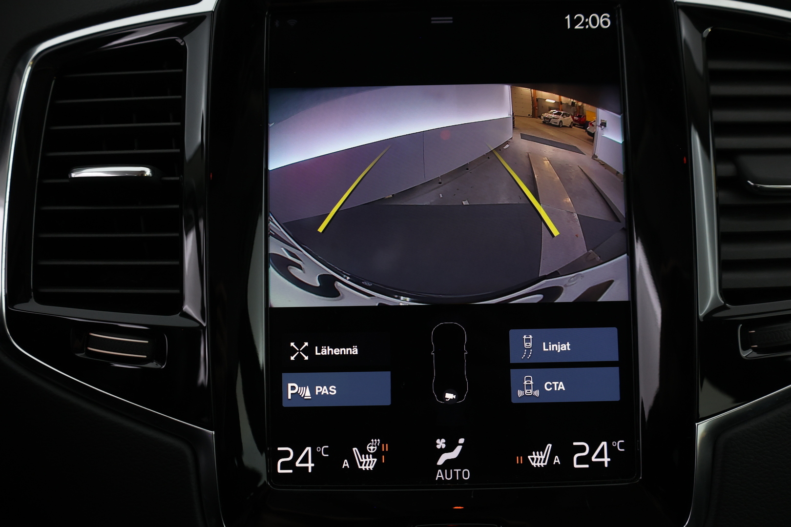 VOLVO XC90 2021