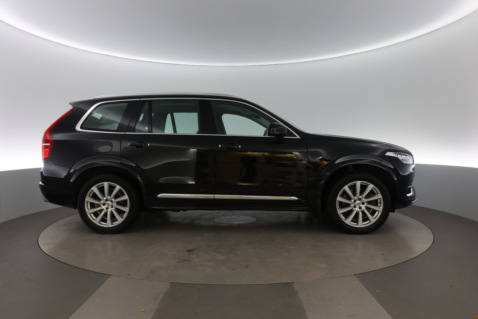 VOLVO XC90 2021