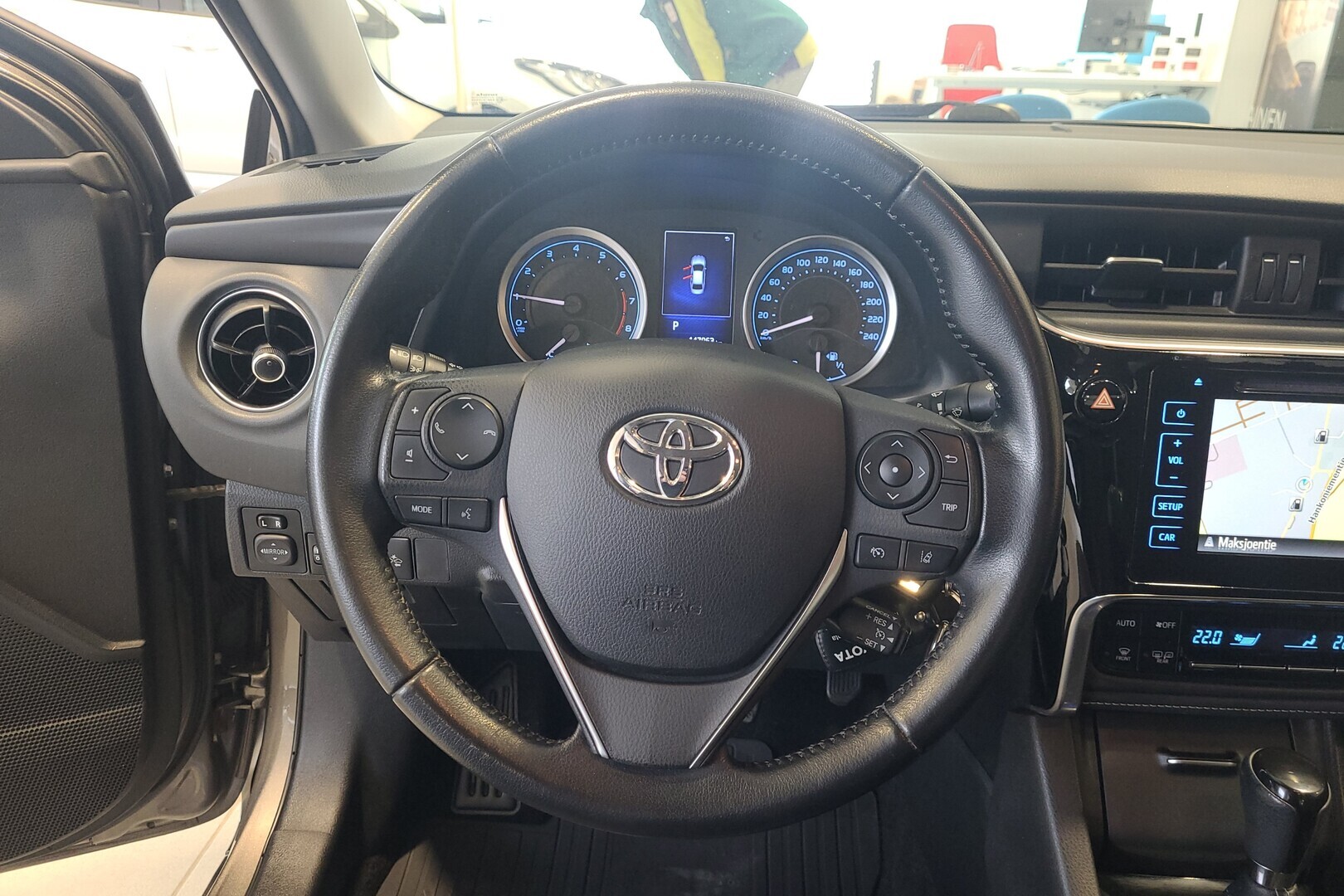 TOYOTA Corolla 2017
